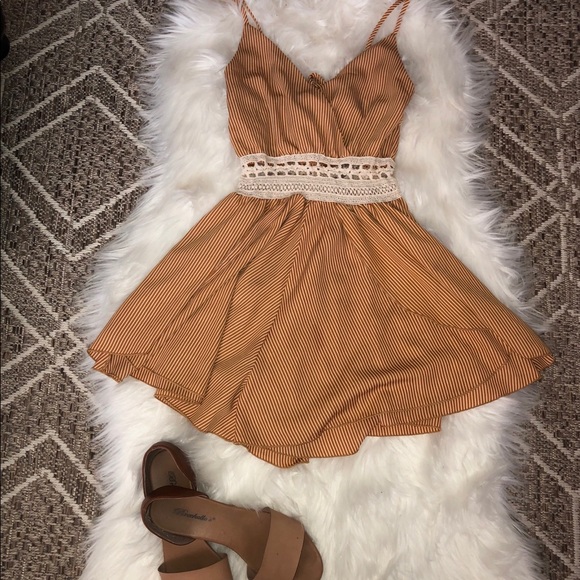 Pin-Stripe Romper - Picture 4 of 4